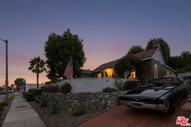 2558 Torrance Boulevard, Torrance, CA 90503 - Image #3