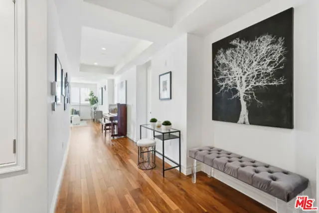 4661 Wilshire Boulevard #204, Los Angeles, CA 90010 - Image #2