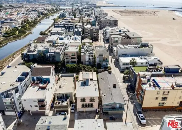 17 Privateer Street, Marina Del Rey, CA 90292