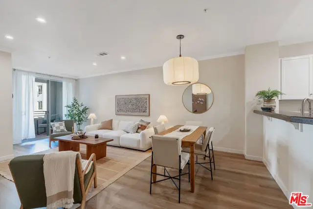 6400 Crescent Parkway #206, Los Angeles, CA 90094 - Image #1