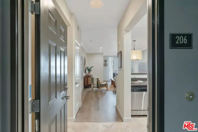 6400 Crescent Parkway #206, Los Angeles, CA 90094 - Image #3