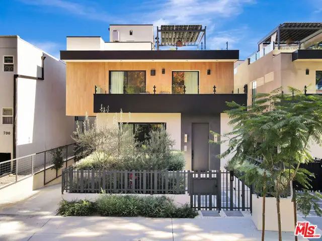 656 Huntley Drive #102, West Hollywood, CA 90069 - Image #2