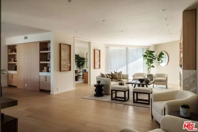 300 N Swall Drive #308, Beverly Hills, CA 90211 - Image #1