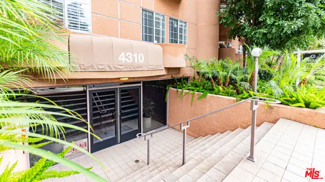 4310 Cahuenga Boulevard #103, North Hollywood, CA 91602 - Image #3