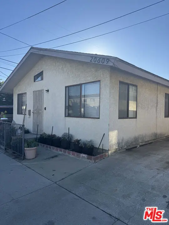 1602 W 206th Street, Torrance, CA 90501 - Image #3