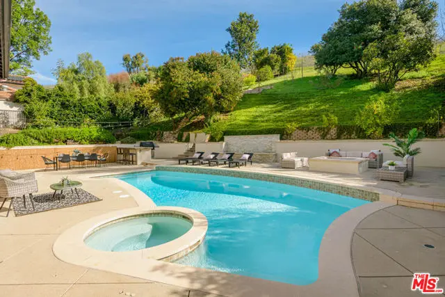 6652 Buttonwood Avenue, Oak Park, CA 91377 - Image #1