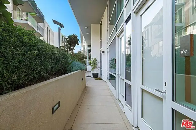 1705 Ocean Ave #107, Santa Monica, CA 90401 - #3
