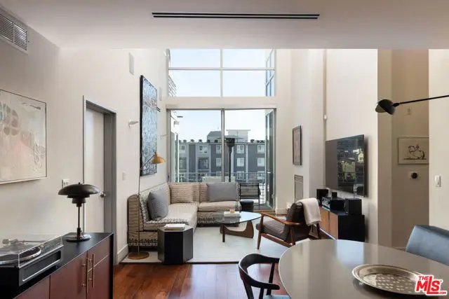 6735 Yucca Street #508, Los Angeles, CA 90028 - Image #1