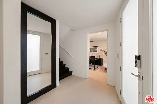 2333 Vasanta Way, Los Angeles, CA 90068 - Image #2