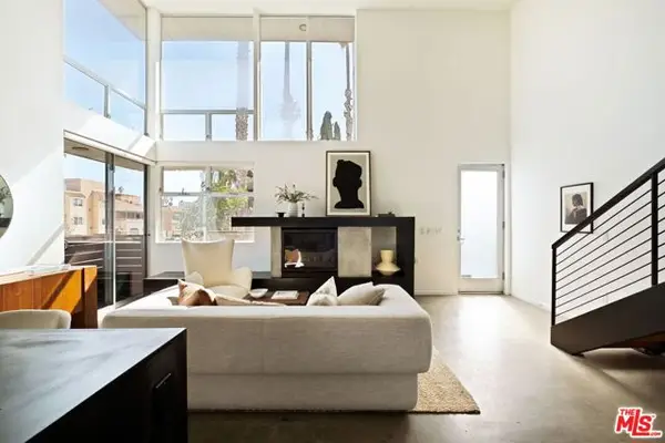 333 S Wilton Place #2, Los Angeles, CA 90020