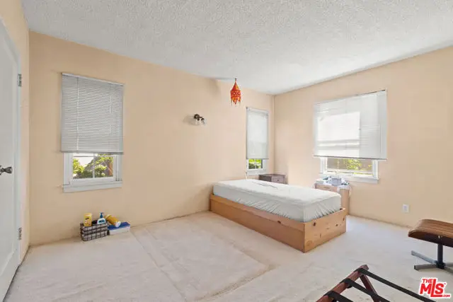 10582 Cheviot Drive, Los Angeles, CA 90064 - Image #3