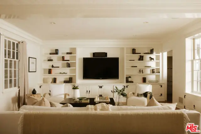 11630 Bellagio Road, Los Angeles, CA 90049 - Image #3