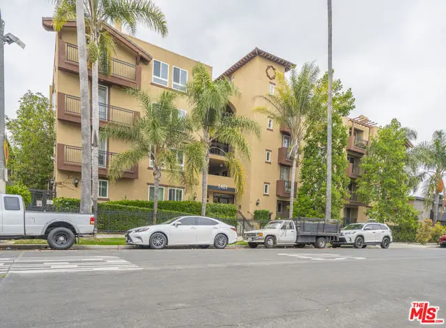 1401 S St Andrews Place #201, Los Angeles, CA 90019 - Image #2