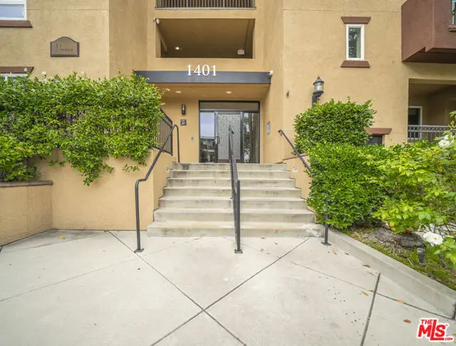 1401 S St Andrews Place #201, Los Angeles, CA 90019 - Image #3