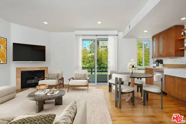 4567 Lexington Avenue #106, Los Angeles, CA 90029 - Image #2