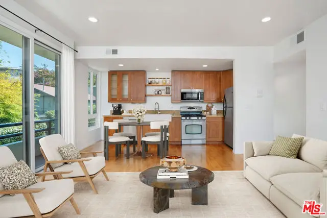 4567 Lexington Avenue #106, Los Angeles, CA 90029 - Image #3