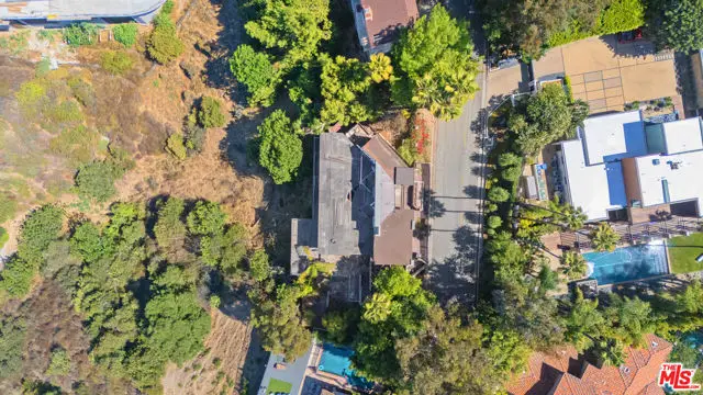 837 Linda Flora Drive, Los Angeles, CA 90049 - Image #3