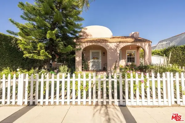 6603 Willoughby Avenue, Los Angeles, CA 90038