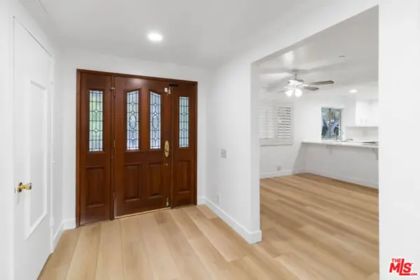 975 Valley Vista Drive, Camarillo, CA 93010