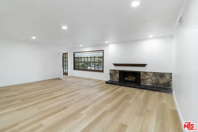 975 Valley Vista Drive, Camarillo, CA 93010 - Image #2