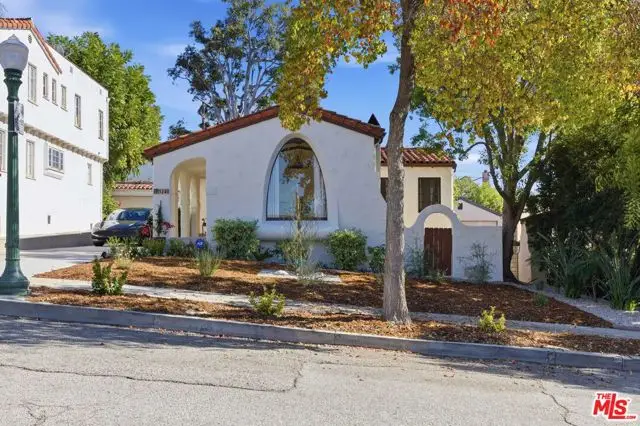 1248 N Everett Street, Glendale, CA 91207 - Image #3