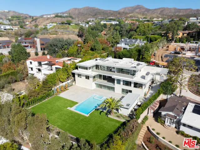 15920 Alcima Avenue, Pacific Palisades, CA 90272 - Image #1