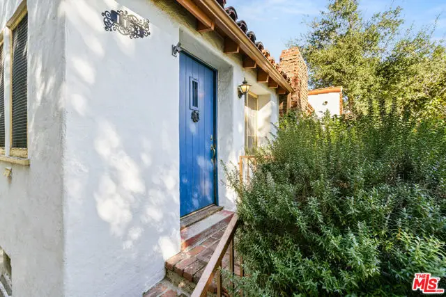 1153 Ruberta Avenue, Glendale, CA 91201 - Image #2