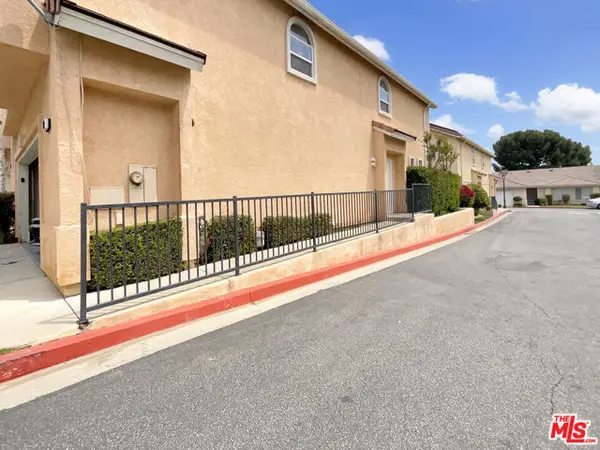 15232 Foothill Boulevard #111, Sylmar (los Angeles), CA 91342