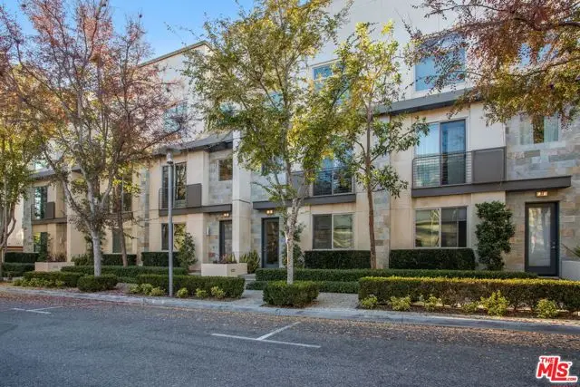 25 Delancy, Irvine, CA 92612 - Image #2