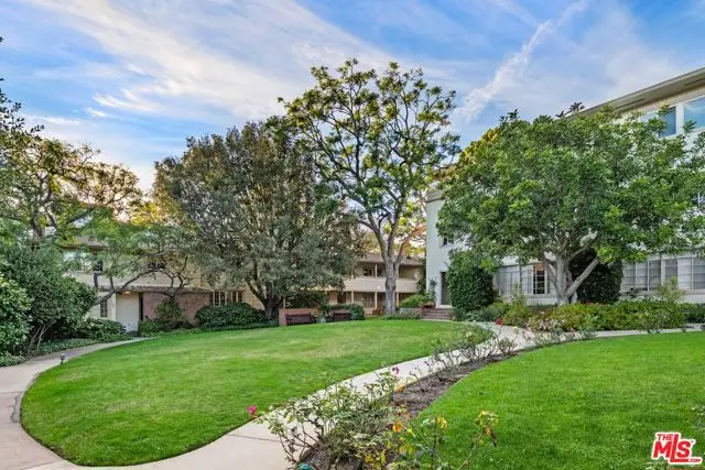 11901 W Sunset Boulevard #206, Los Angeles, CA 90049 - Image #1