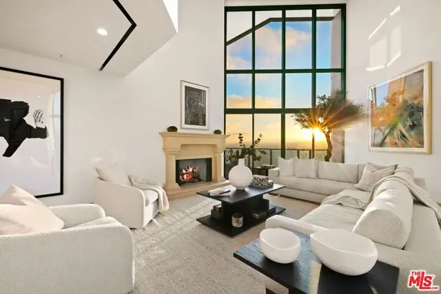 10490 Wilshire Boulevard #PH4, Los Angeles, CA 90024 - Image #2