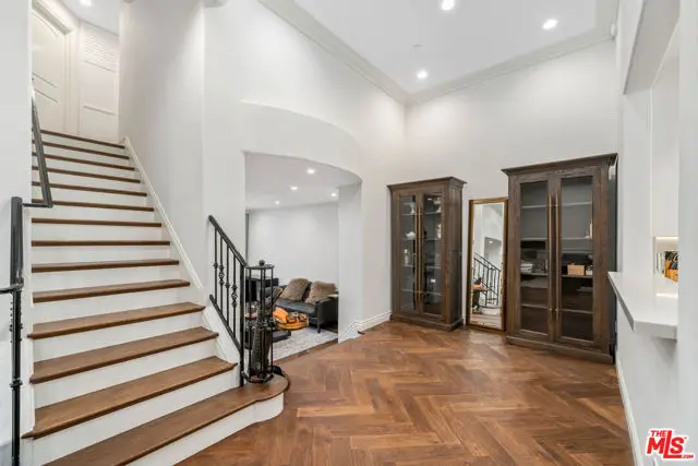 433 N Doheny Drive #103, Beverly Hills, CA 90210 - Image #3