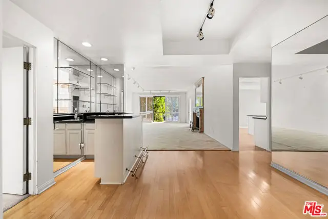 4454 Ventura Canyon Avenue #103, Sherman Oaks, CA 91423 - Image #1