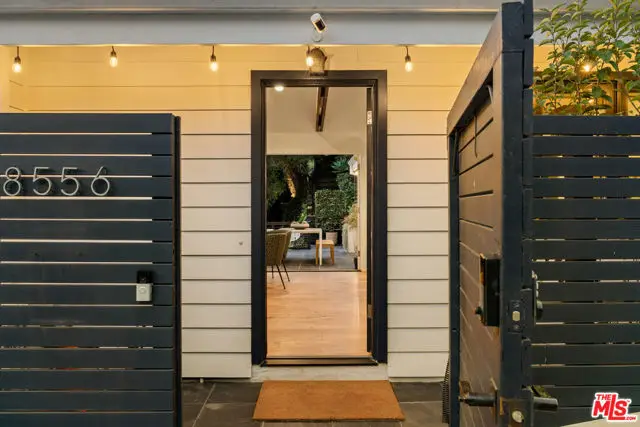 8556 Ridpath Drive, Los Angeles, CA 90046 - Image #2
