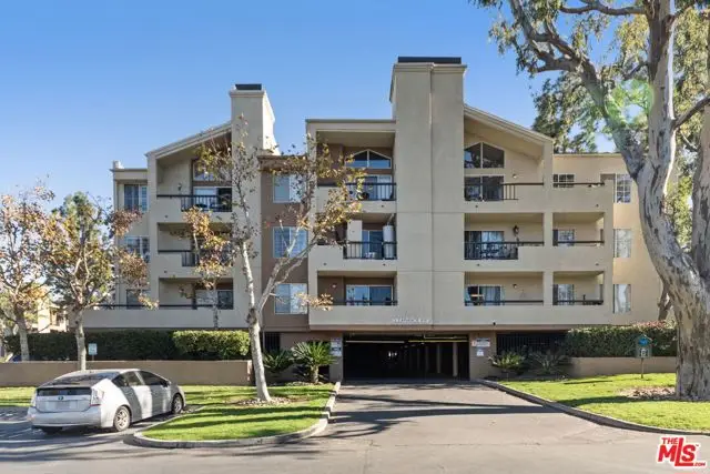 5545 Canoga Avenue #206, Woodland Hills, CA 91367 - Image #2