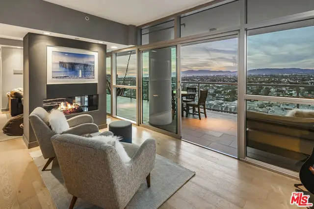 13700 Marina Pointe Drive #1620, Marina Del Rey, CA 90292 - Image #1