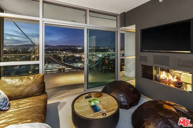 13700 Marina Pointe Drive #1620, Marina Del Rey, CA 90292 - Image #3