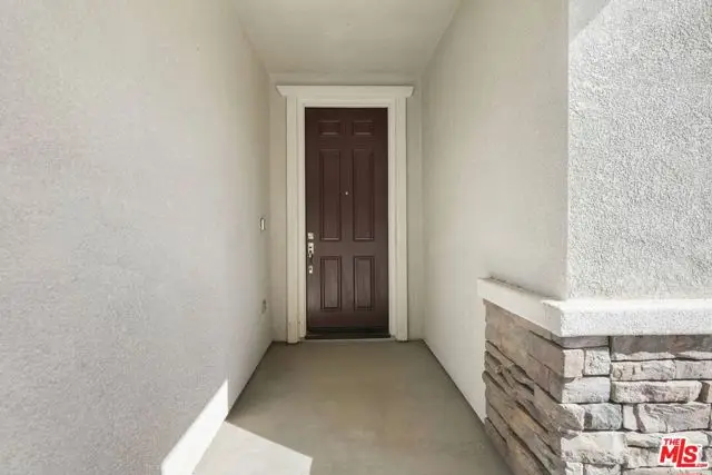 1735 W Newgrove Street, Lancaster, CA 93534 - Image #3