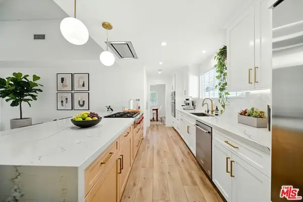 12861 Titian Avenue, Granada Hills (los Angeles), CA 91344