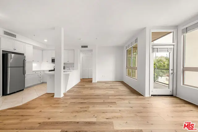 13044 Pacific #214, Los Angeles, CA 90094 - Image #2