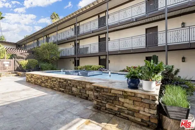 525 S Ardmore Avenue #221, Los Angeles, CA 90020 - Image #3