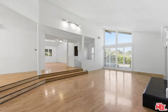 3334 Oak Glen Drive, Los Angeles, CA 90068 - #1
