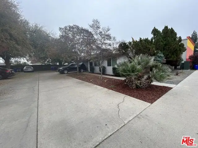 36 N G Street, Porterville, CA 93257 - #2