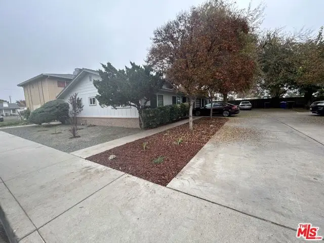 36 N G Street, Porterville, CA 93257 - #3