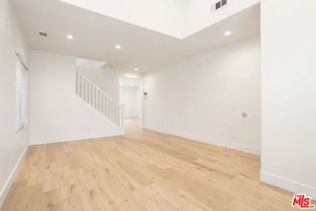 9722 Pine Orchard Street, Pacoima, CA 91331 - #3