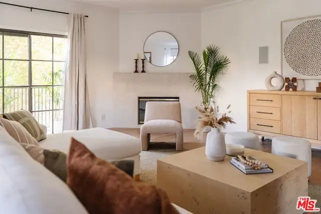 11737 Darlington Avenue #202, Los Angeles, CA 90049 - Image #2