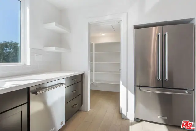 11224 W Lyon Lane, North Hollywood, CA 91606 - Image #2