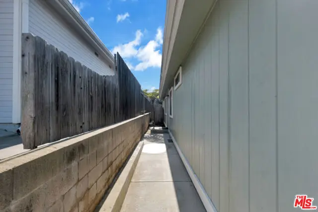 472 Hupa Street, San Buenaventura Ventura, CA 93001 - Image #2
