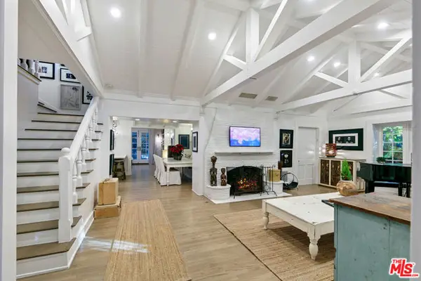 1762 Nichols Canyon Road, Los Angeles, CA 90046