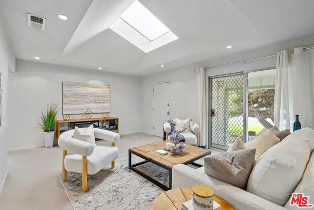 3456 Veteran Avenue, Los Angeles, CA 90034 - Image #2